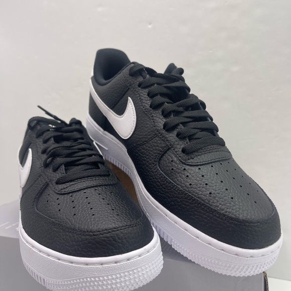 Nike Men’s AIR FORCE 1'07
BLACK/WHITE
NOIR/BLANC CT2302 002 Platform Sneakers - Picture 15 of 16